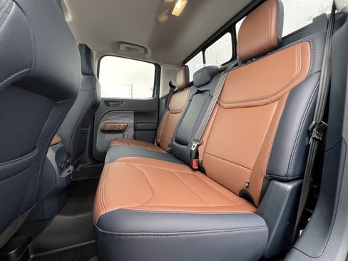 Used 2023 Ford Maverick Lariat w/ Lariat Luxury Package image 36