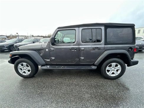 Used 2021 Jeep Wrangler Unlimited Sport image 6