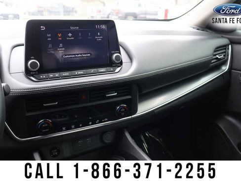 Used 2024 Nissan Rogue SV image 29