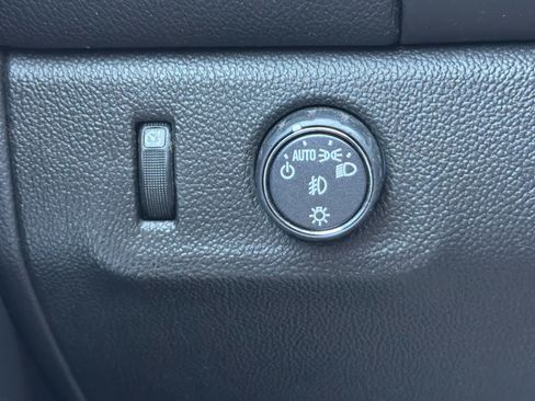 Used 2019 Chevrolet Colorado LT w/ LT Convenience Package RWD image 34