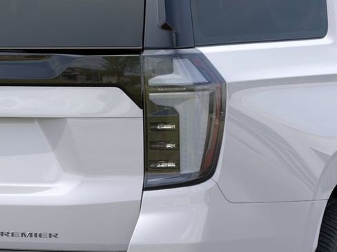 New 2025 Chevrolet Suburban Premier AWD/4WD image 11