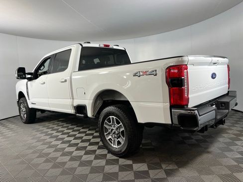 Used 2024 Ford F250 Lariat image 9