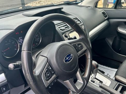Used 2017 Subaru Crosstrek 2.0i Premium AWD/4WD image 9
