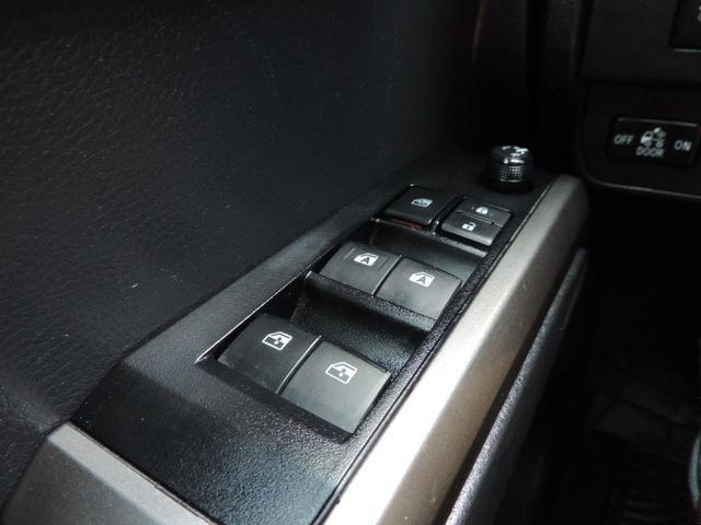 Used 2023 Toyota Tacoma SR5 RWD image 30