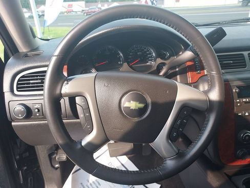 Used 2013 Chevrolet Avalanche LS RWD image 17