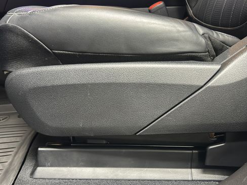 Certified 2023 Mercedes-Benz EQS 580 4MATIC SUV image 11