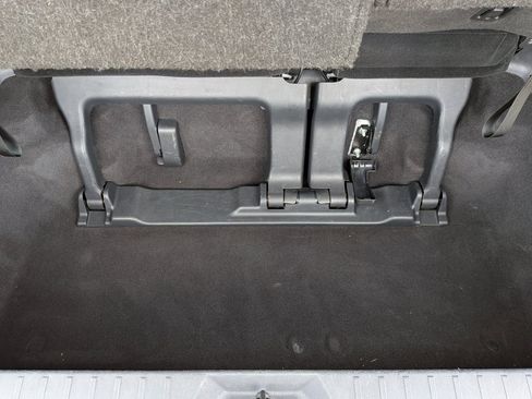 Used 2023 Toyota Sienna XLE image 16