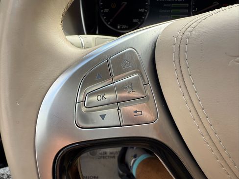 Used 2016 Mercedes-Benz S 550 Sedan image 31