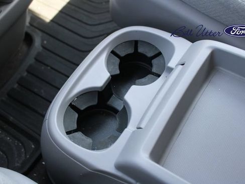 Used 2016 Honda Odyssey SE image 18