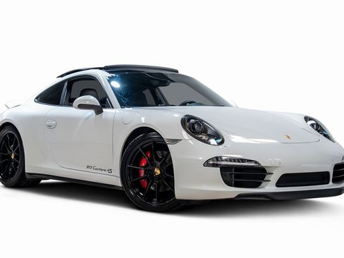 Used 2016 Porsche 911 Carrera 4S image 2