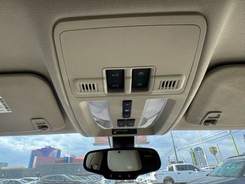 Used 2014 Cadillac SRX Luxury image 27