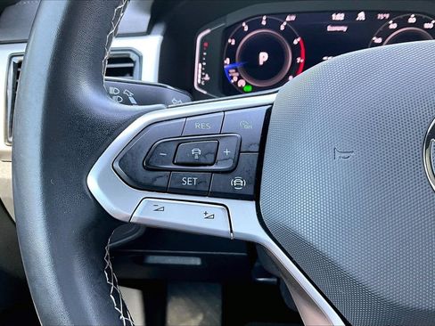 Used 2022 Volkswagen Atlas Cross Sport SE w/ Panoramic Sunroof Package AWD/4WD image 28