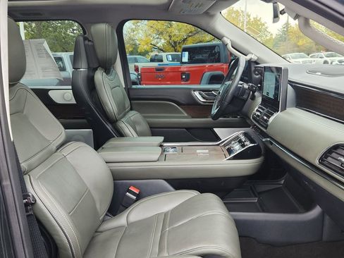 Used 2023 Lincoln Navigator L Black Label image 18