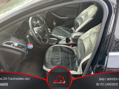 Used 2013 Ford Focus Titanium w/ Titanium Handling Pkg image 9