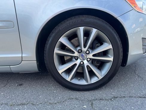 Used 2011 Volvo C70 T5 w/ Multimedia Pkg image 20