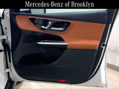 Used 2026 Mercedes-Benz GLC 300 4MATIC image 22