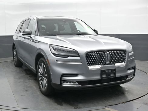 Used 2021 Lincoln Aviator Reserve w/ Elements Package Plus AWD/4WD image 4