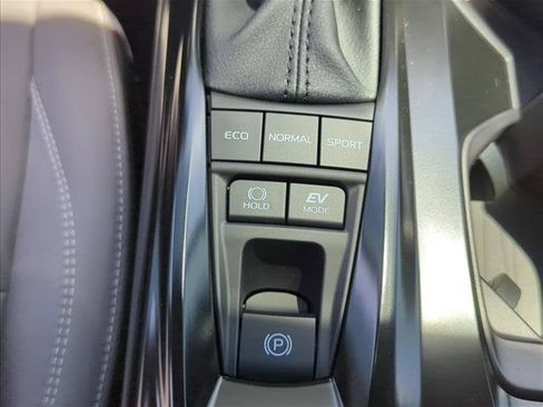 Used 2026 Toyota Camry SE FWD image 18