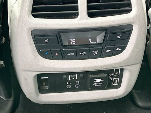 Used 2021 Honda Pilot Touring image 28