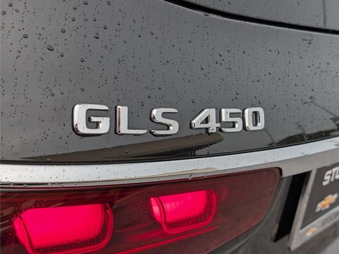 Used 2025 Mercedes-Benz GLS 450 4MATIC image 9