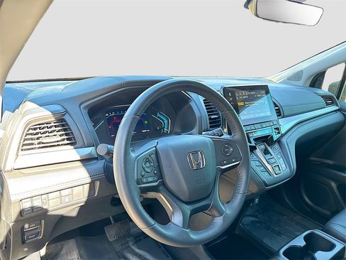Used 2024 Honda Odyssey EX-L image 9