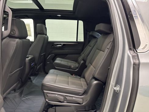 New 2026 Chevrolet Suburban High Country w/ Sun And Tow Package AWD/4WD image 11