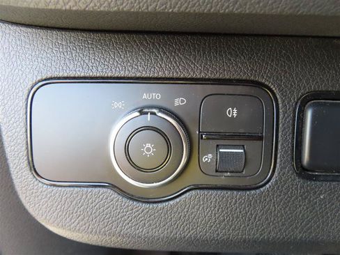 Used 2019 Mercedes-Benz Sprinter 170 image 21