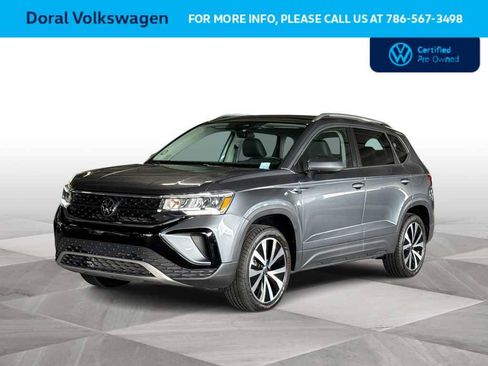 Certified 2024 Volkswagen Taos SE FWD image 4