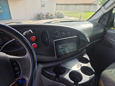 Used 2008 Ford E-350 and Econoline 350 XL image 14