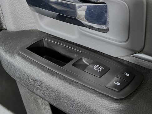 Used 2024 RAM 1500 Classic SLT image 32