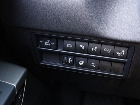 New 2025 Toyota Tundra Limited image 19