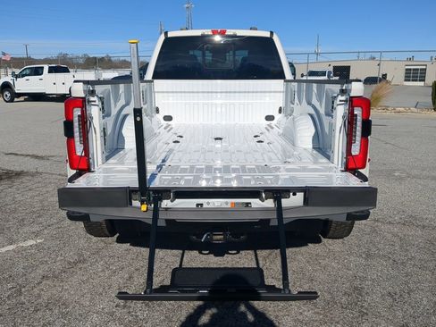 Used 2025 Ford F450 Platinum w/ Platinum Plus Package image 11