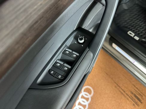 Used 2023 Audi Q5 2.0T Prestige w/ Prestige Package image 18