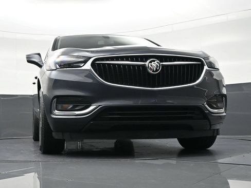 Used 2020 Buick Enclave Essence FWD image 31