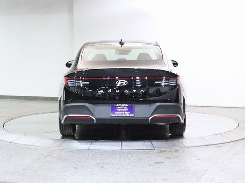 Used 2025 Hyundai Sonata SE image 8