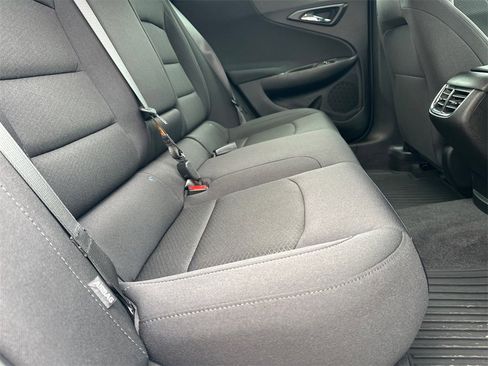 Used 2023 Chevrolet Malibu LT image 16