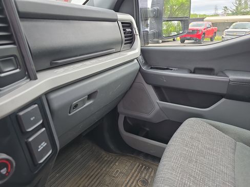 Used 2023 Ford F350 XLT w/ Snow Plow Prep Package AWD/4WD image 29