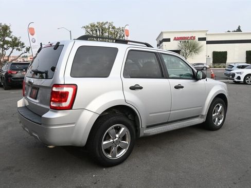 Used 2009 Ford Escape XLT image 12