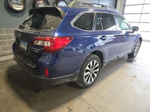 Used 2015 Subaru Outback 2.5i Limited image 10