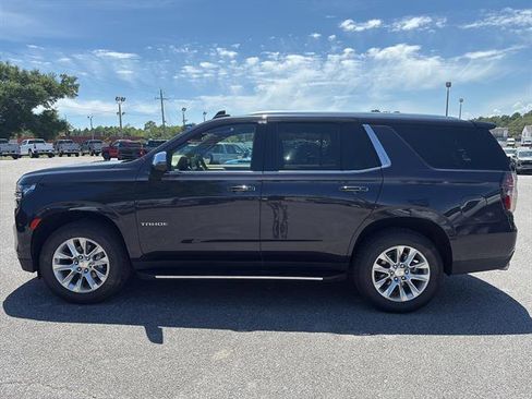 Used 2024 Chevrolet Tahoe Premier AWD/4WD image 3