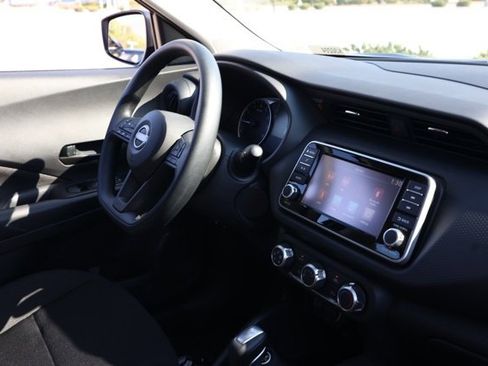 New 2025 Nissan Kicks Play S image 20