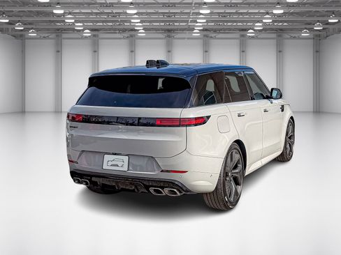 New 2025 Land Rover Range Rover Sport Dynamic SE image 5