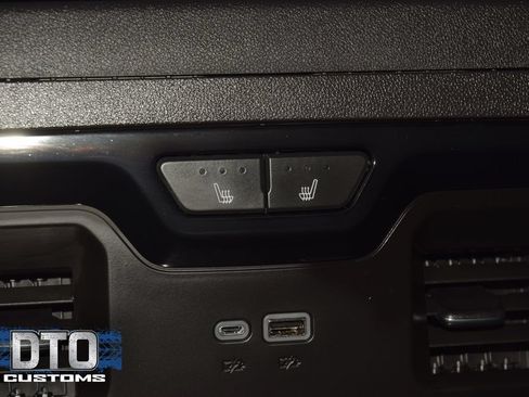 Used 2025 Chevrolet Silverado 1500 ZR2 w/ Technology Package AWD/4WD image 50