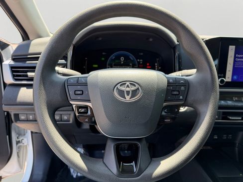 Used 2025 Toyota Camry LE FWD image 19