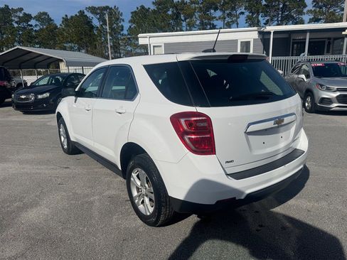 Used 2016 Chevrolet Equinox LS image 3