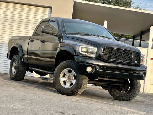Used 2007 Dodge Ram 2500 Truck 4x4 Quad Cab image 6