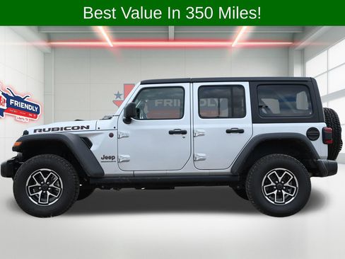 Used 2024 Jeep Wrangler Unlimited Rubicon image 2