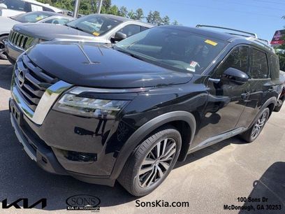Used 2023 Nissan Pathfinder Platinum