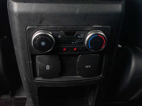 Used 2020 Ford Explorer XLT w/ Equipment Group 202A image 29