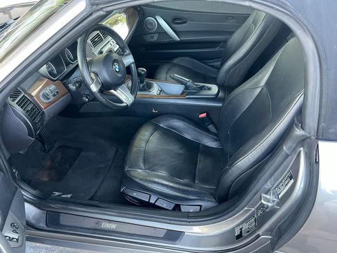 Used 2003 BMW Z4 2.5i RWD image 8